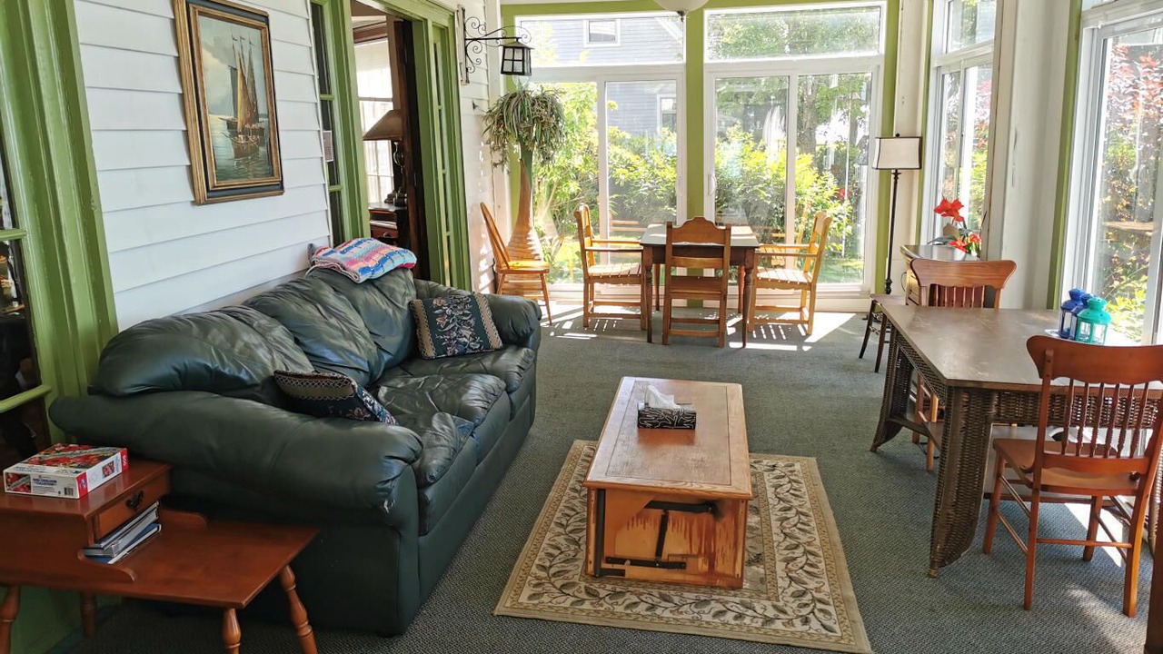 Photo of Livingroom in Port Stanley