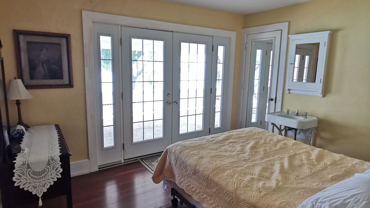 Photo of Bedroom in Port Stanley