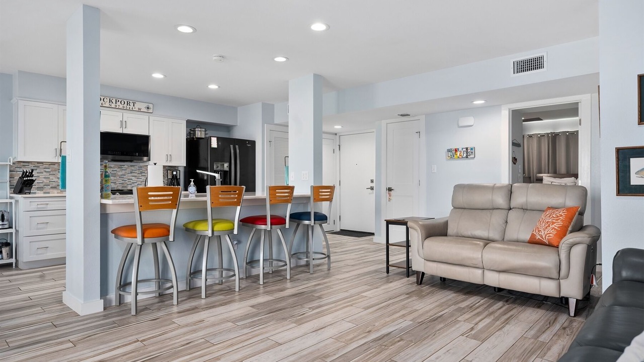 Photo of Livingroom in Harbor Oaks