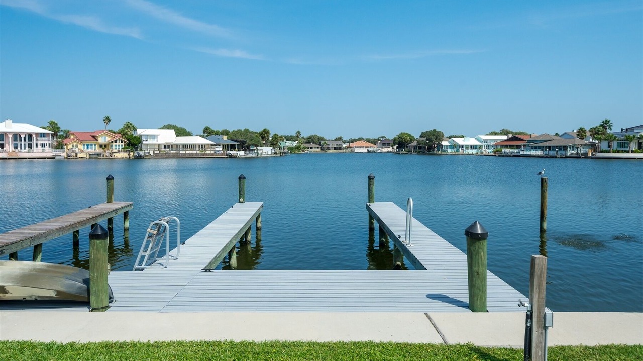 Photo of Others in Harbor Oaks