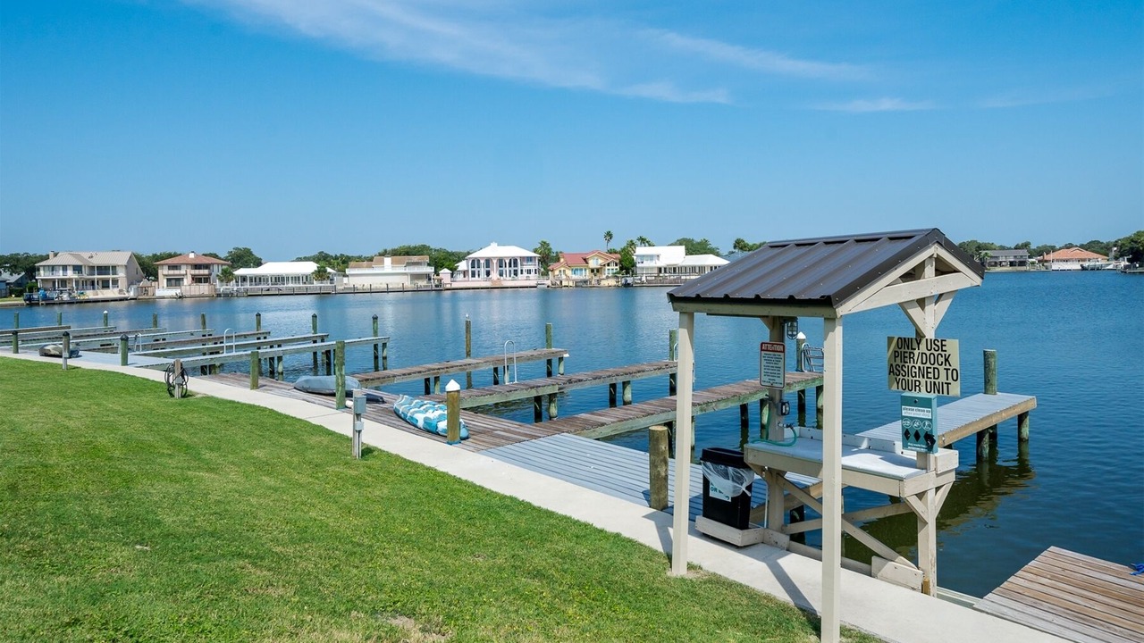 Photo of Others in Harbor Oaks