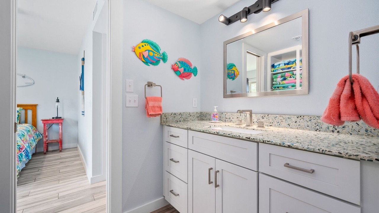 Photo of Bathroom in Harbor Oaks