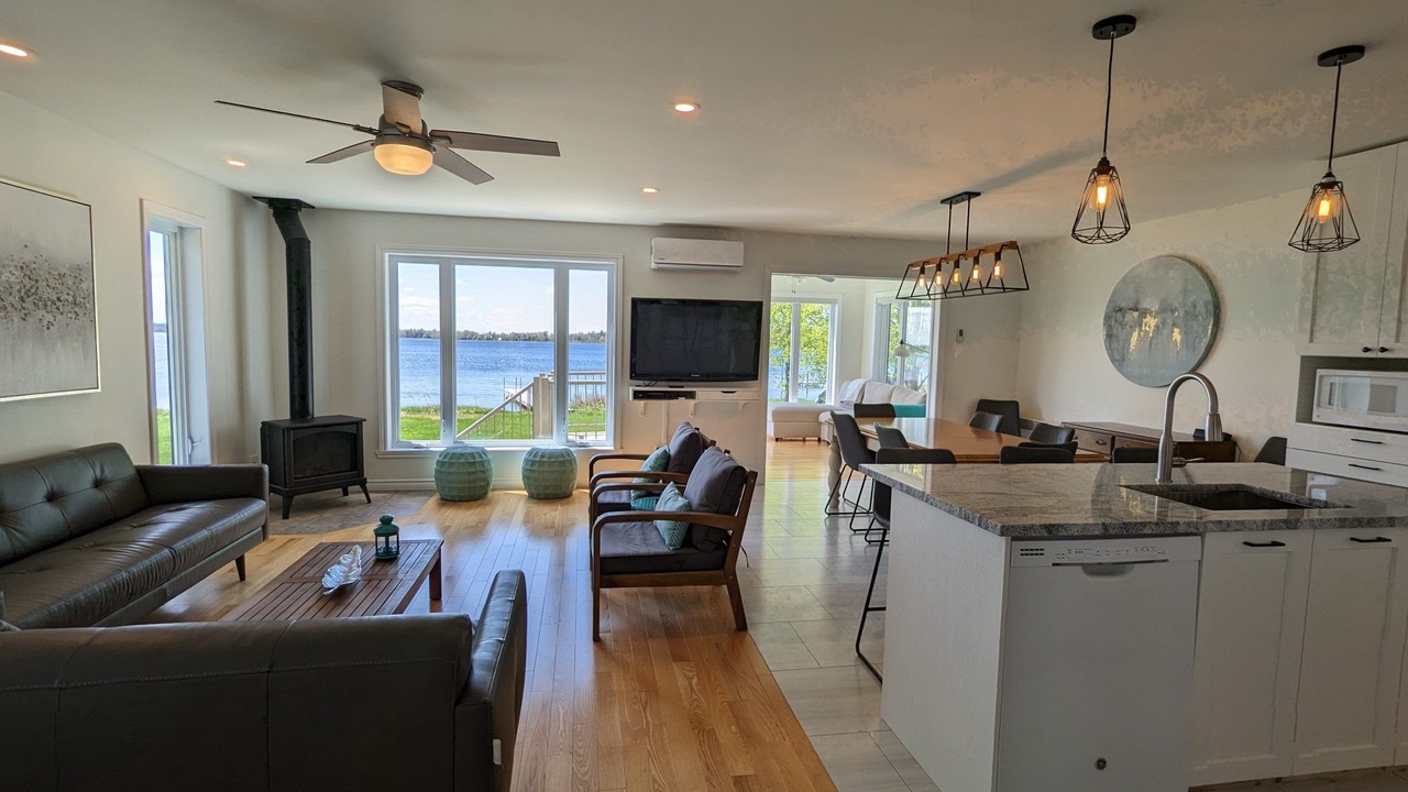 Photo of Livingroom in Beaulac-Garthby