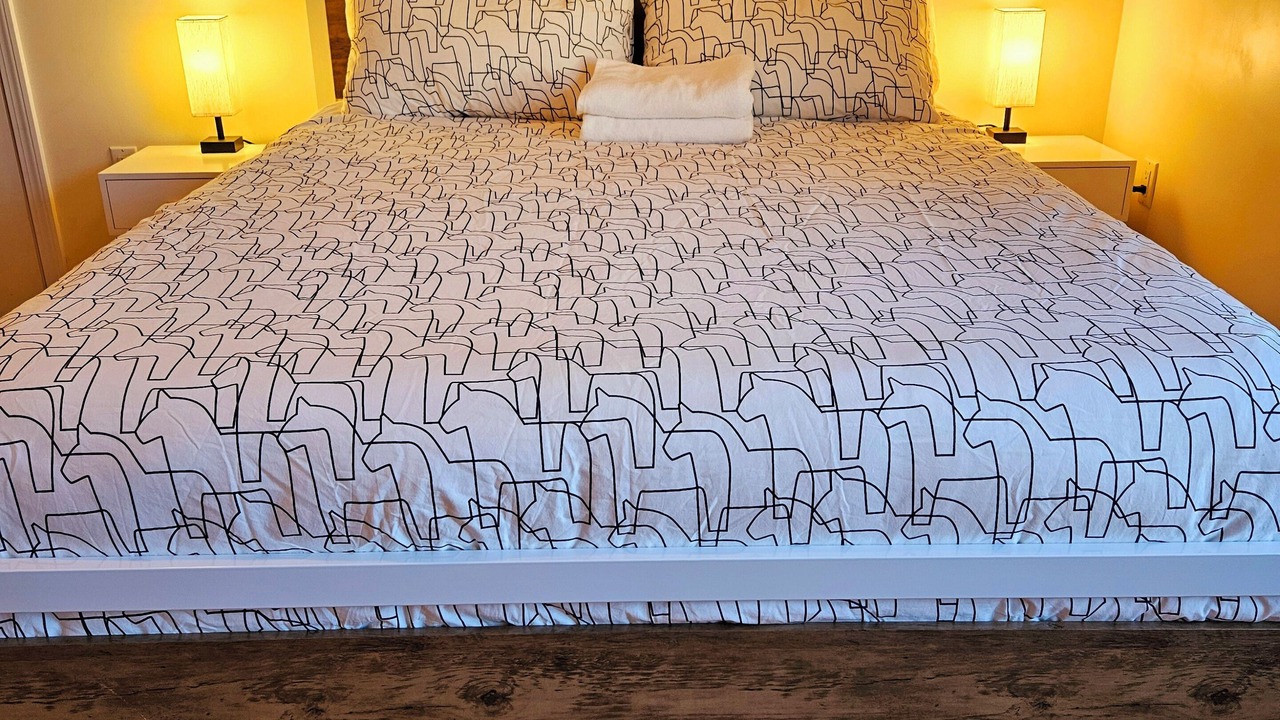 Photo of Others in Melrose