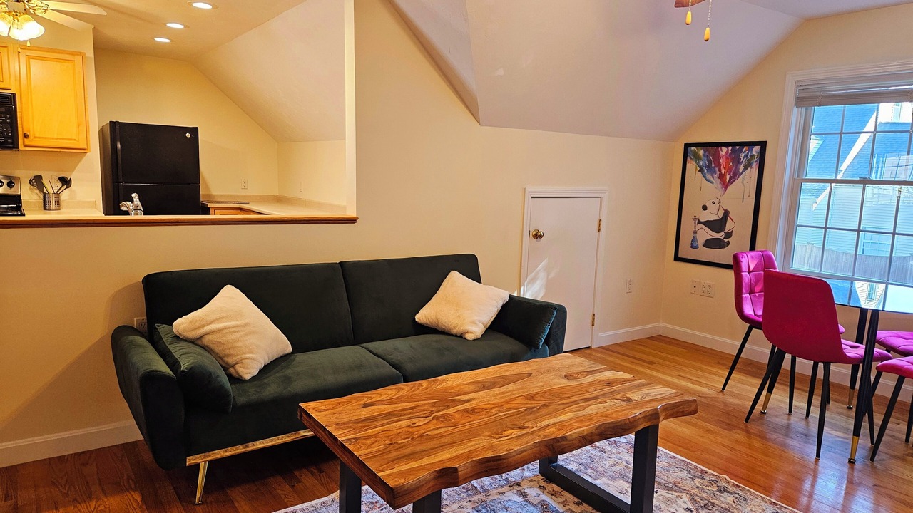 Photo of Livingroom in Melrose