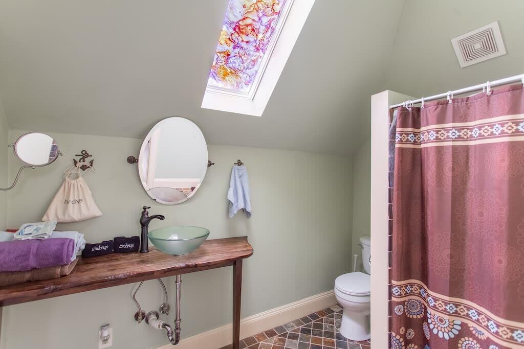 Photo of Bathroom in East End