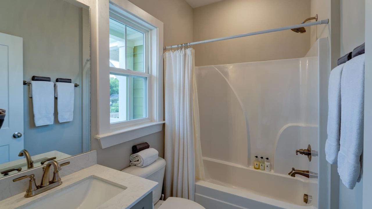 Photo of Bathroom in Lakewood