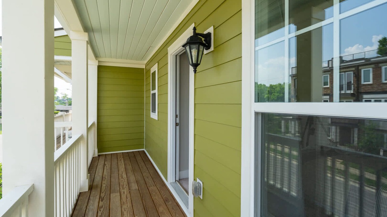 Photo of Patio Balcony in Lakewood