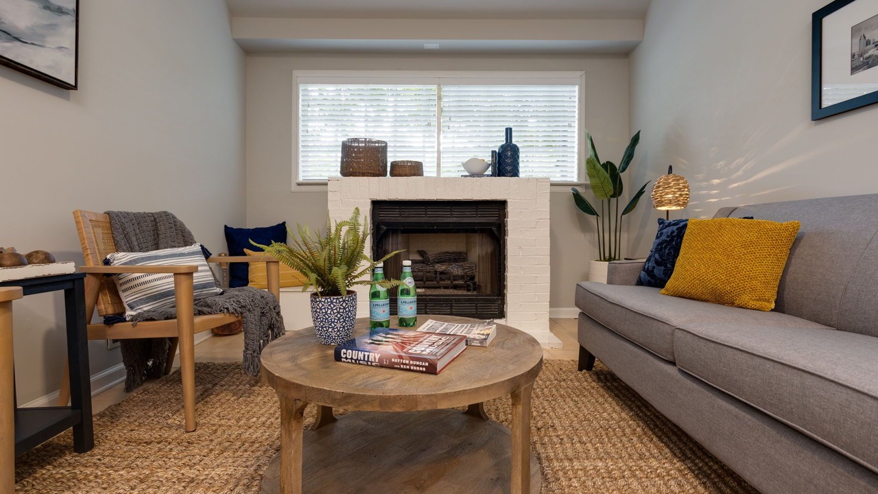Photo of Livingroom in Green Hills