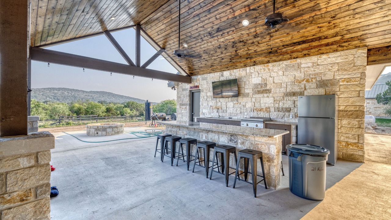 Photo of Patio Balcony in Concan
