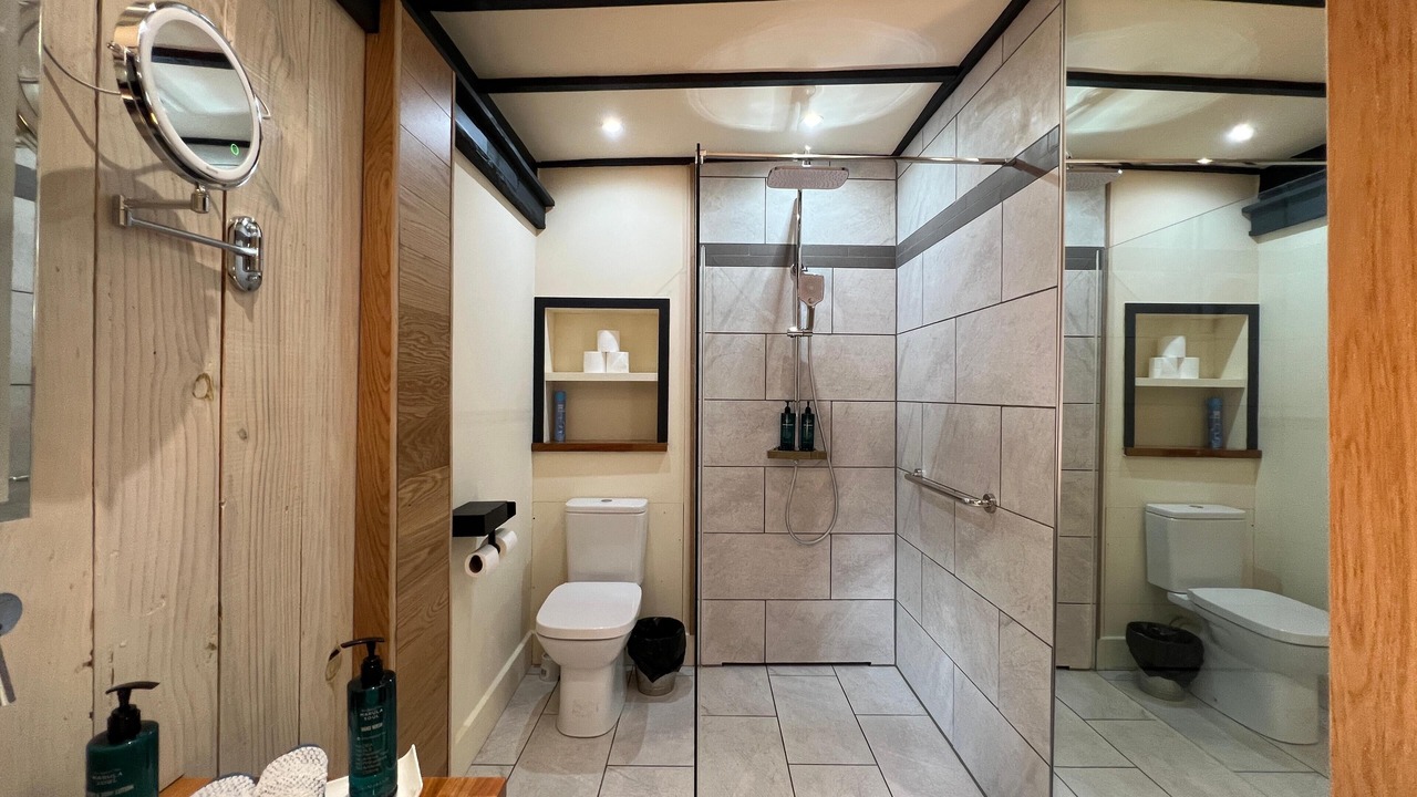 Photo of Bathroom in Canary Wharf