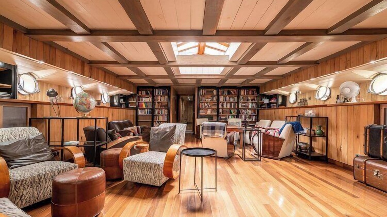 Photo of Others in Canary Wharf