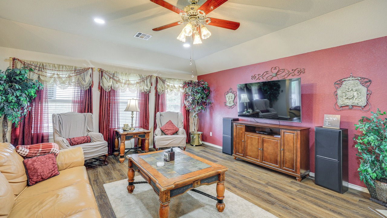 Photo of Livingroom in Wetmore