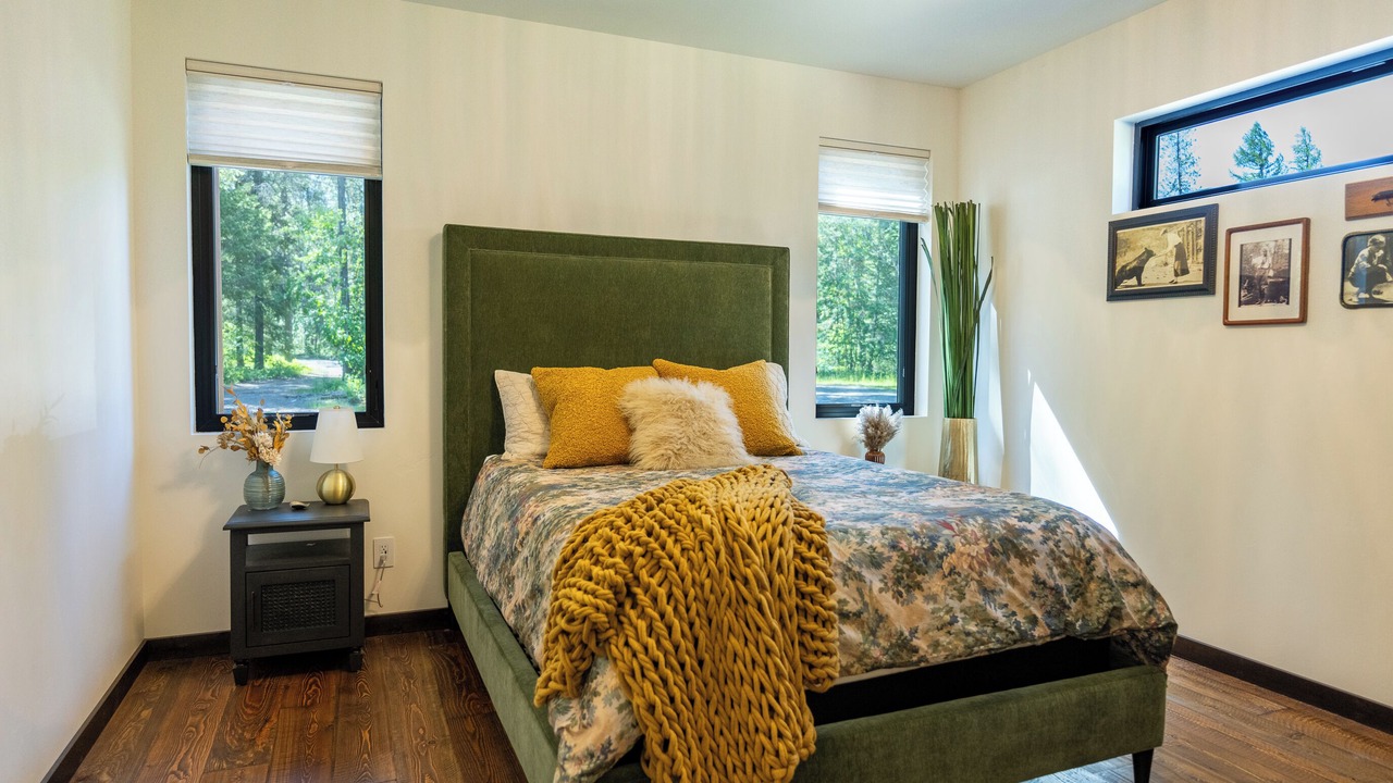 Photo of Bedroom in West Glacier