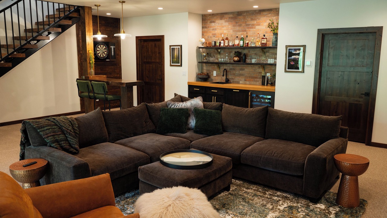 Photo of Livingroom in West Glacier