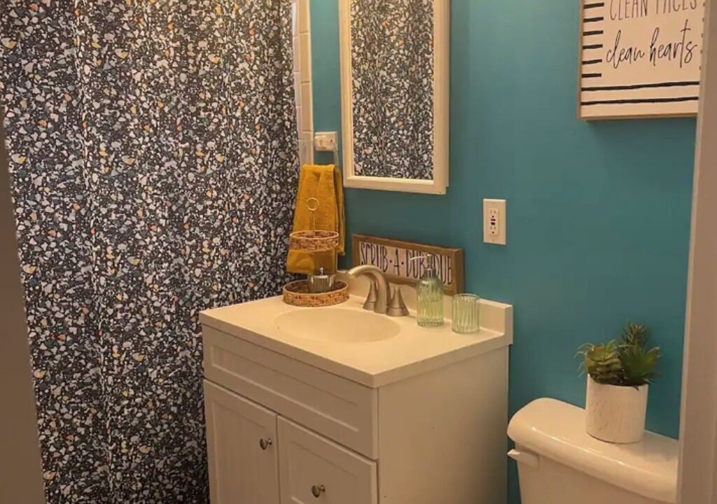 Photo of Bathroom in Peralta
