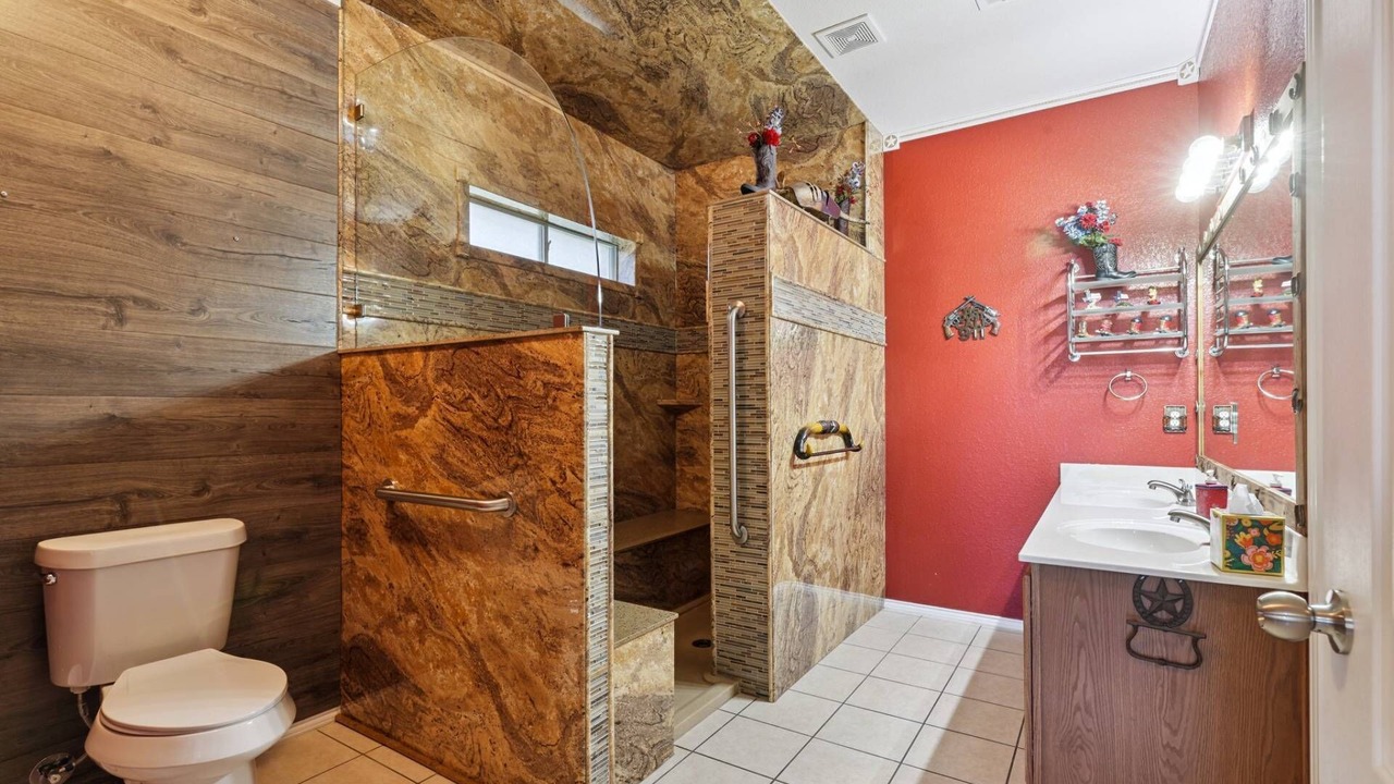 Photo of Bathroom in Hutto