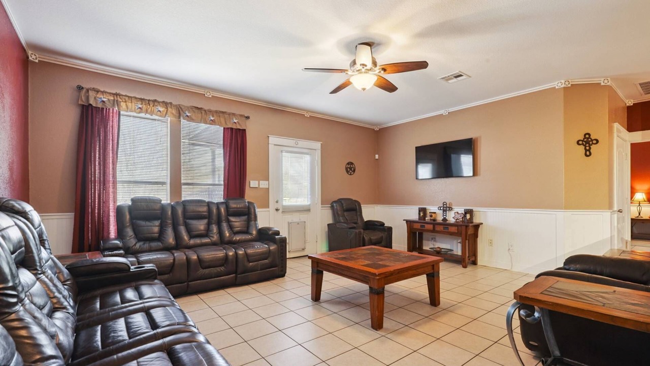 Photo of Bedroom in Hutto