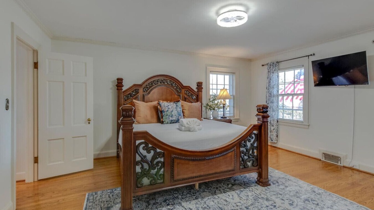 Photo of Bedroom in Donelson Hills