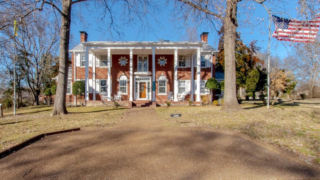 Photo of Outdoor in Donelson Hills
