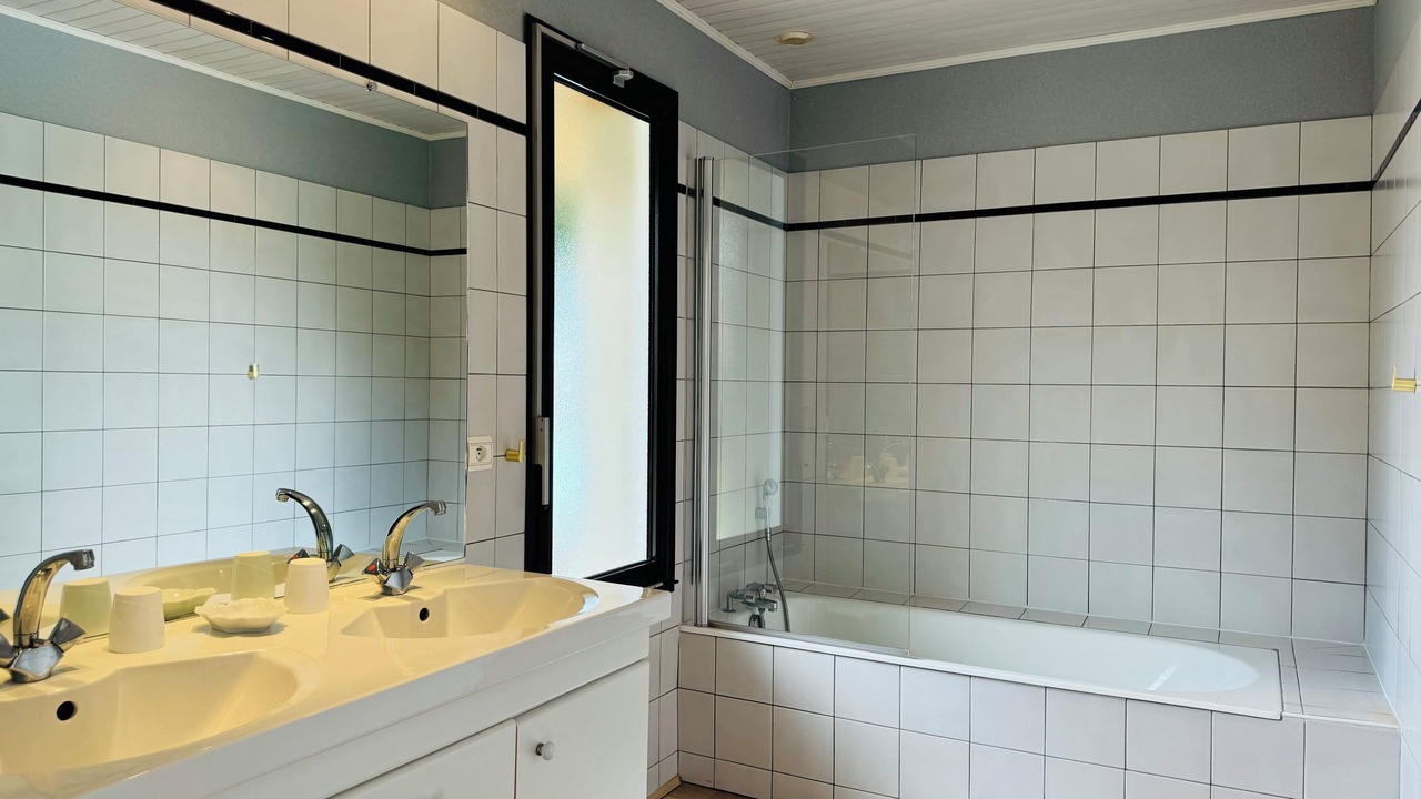 Photo of Bathroom in Bias