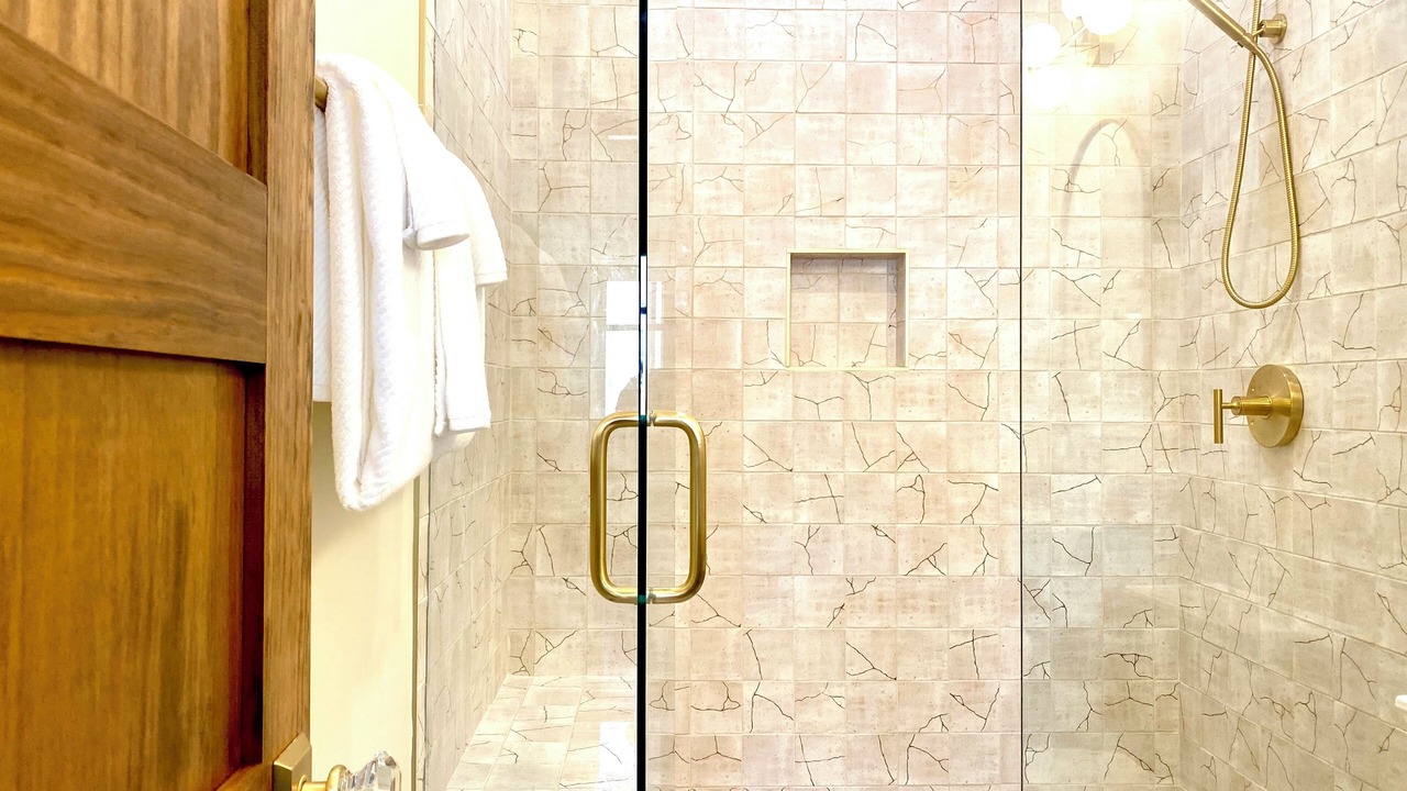 Photo of Bathroom in Downtown Chattanooga