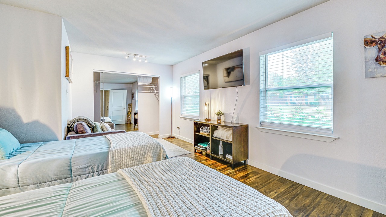 Photo of Bedroom in The Colony