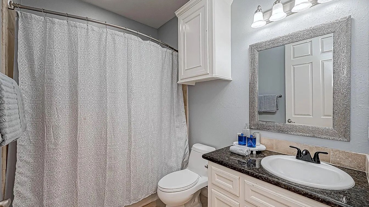 Photo of Bathroom in Seven Coves