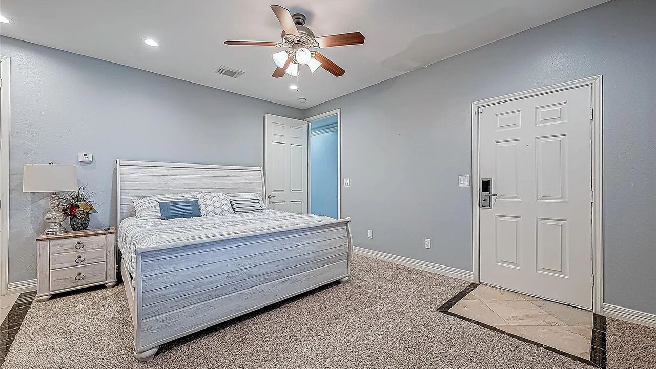 Photo of Bedroom in Seven Coves