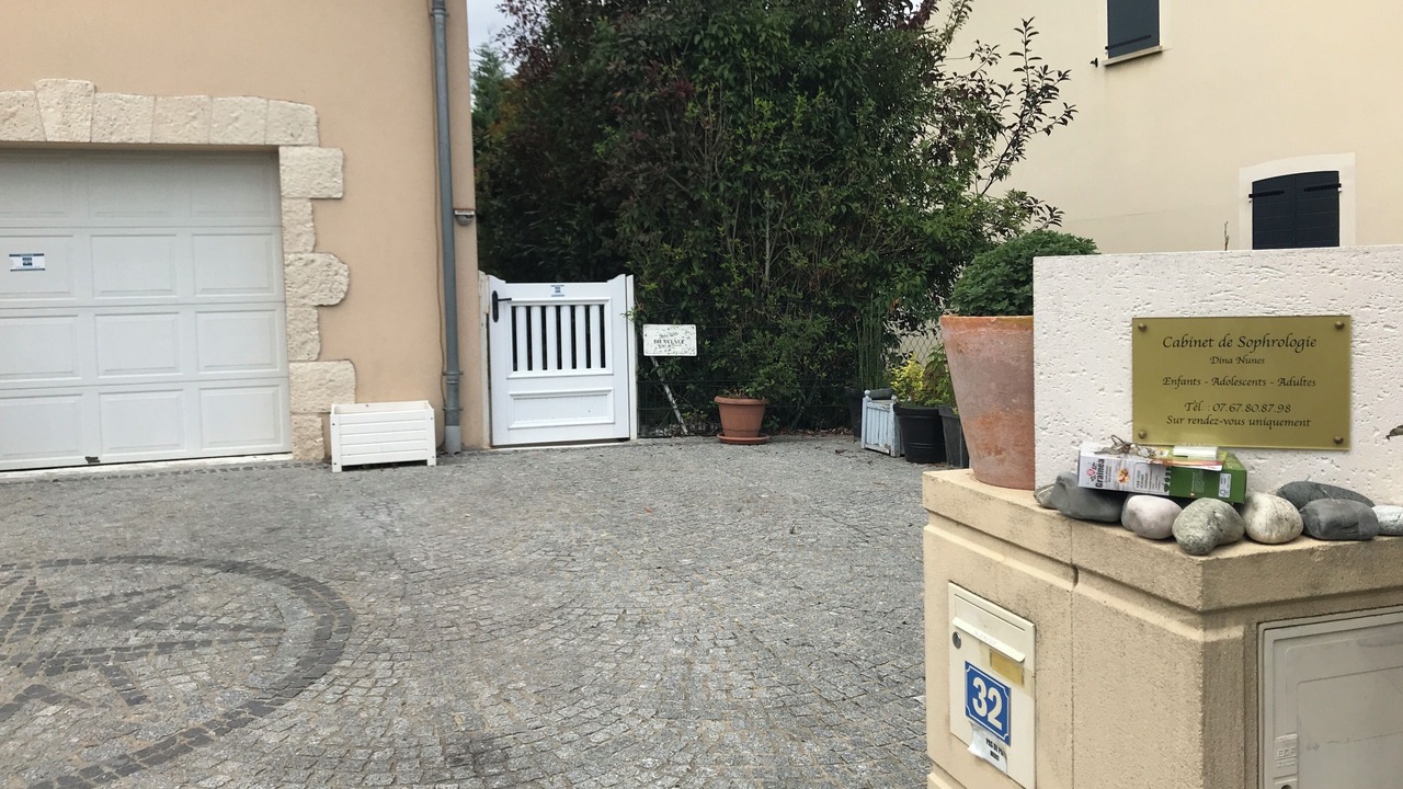 Photo of Outdoor in Checy