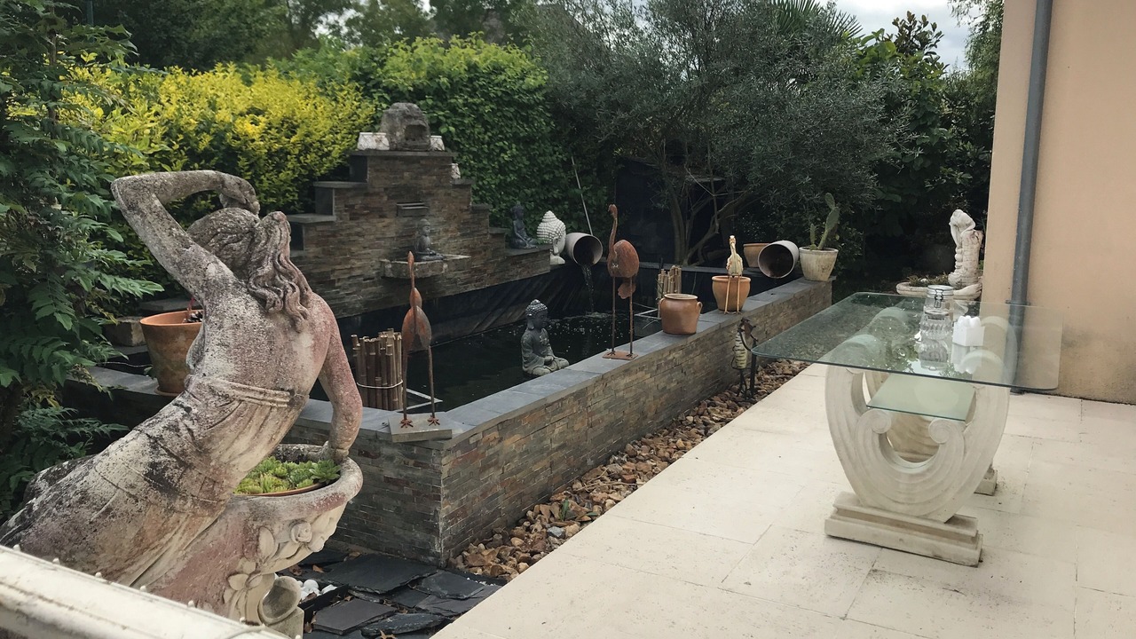 Photo of Outdoor in Checy