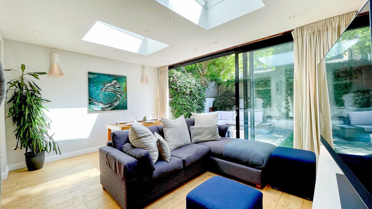 Photo of Livingroom in Addison