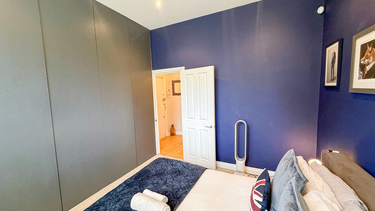 Photo of Bedroom in Addison