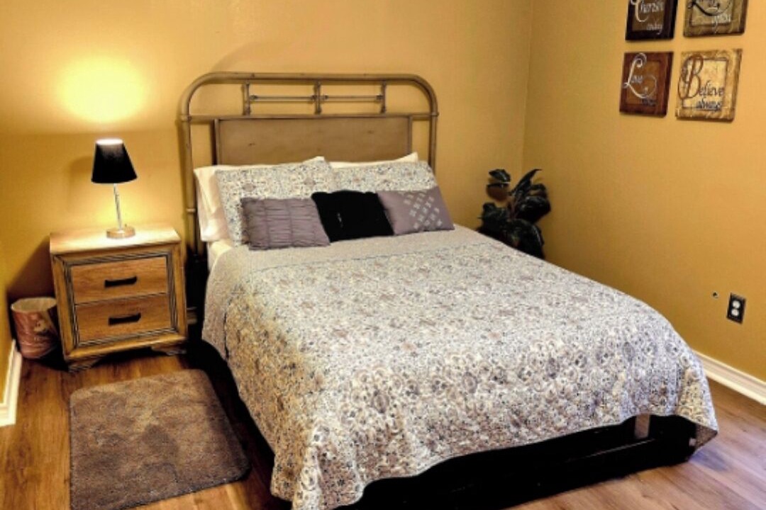 Photo of Bedroom in Grapeland