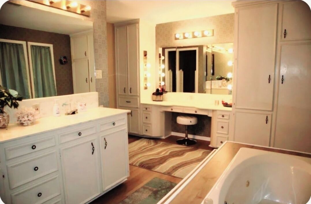 Photo of Bathroom in Grapeland