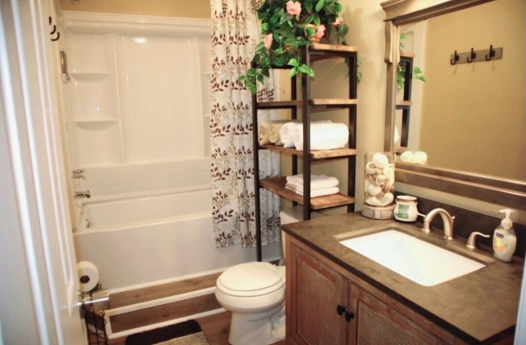 Photo of Bathroom in Grapeland