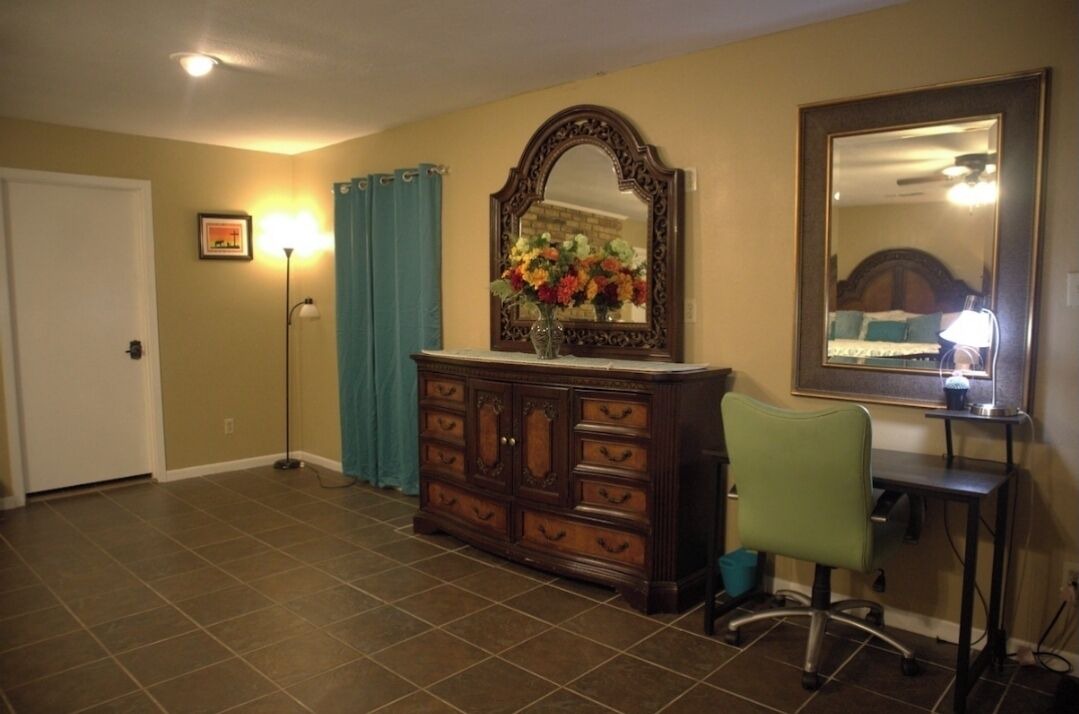 Photo of Bedroom in Grapeland