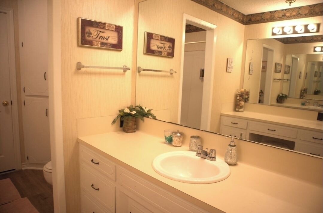 Photo of Bathroom in Grapeland