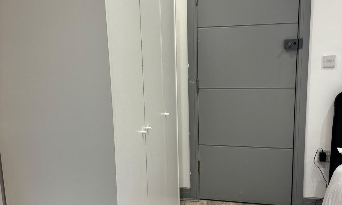 Photo of Others in Pettits