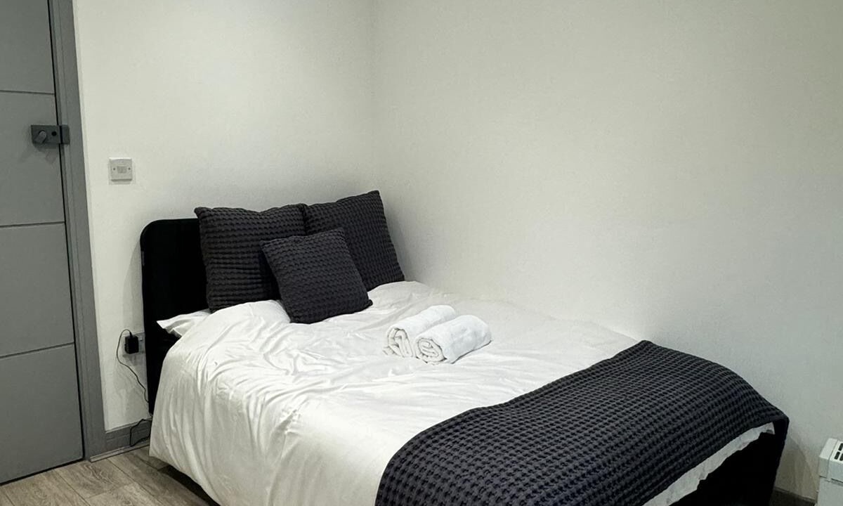 Photo of Others in Pettits