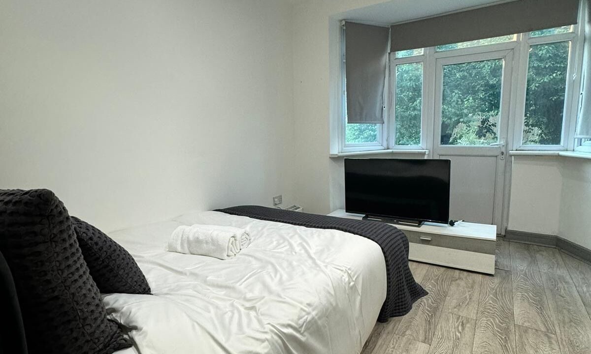 Photo of Others in Pettits