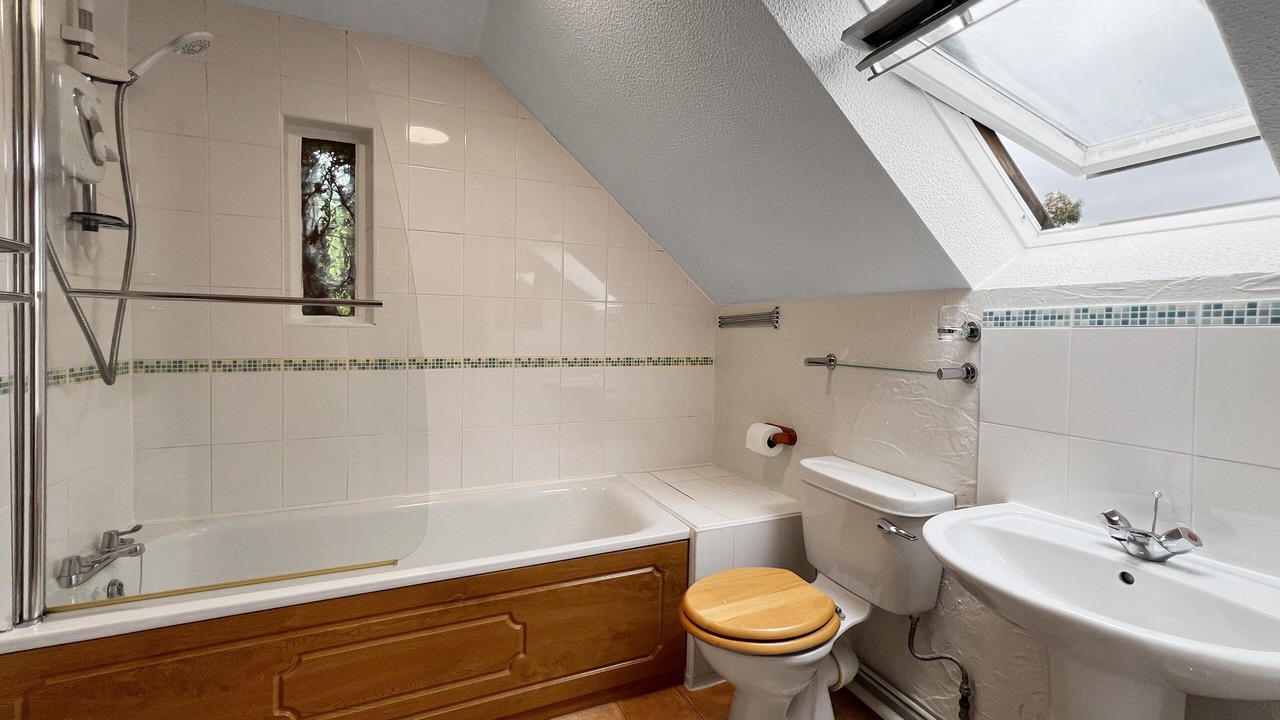 Photo of Bathroom in Swimbridge