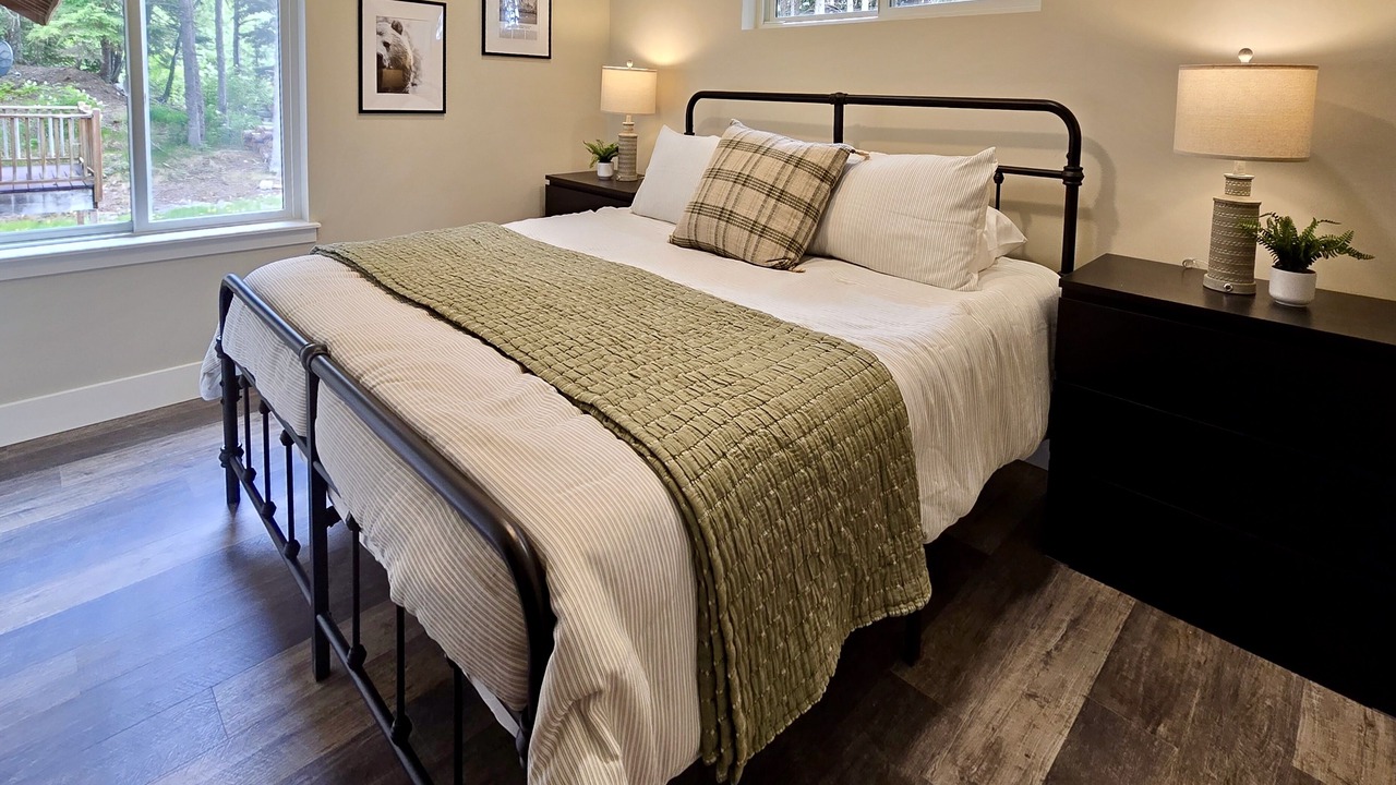 Photo of Bedroom in Girdwood