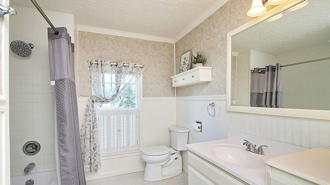 Photo of Bathroom in Sabula