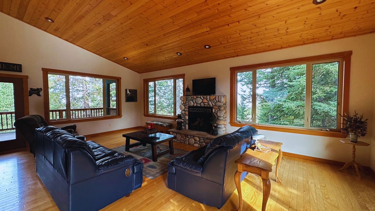 Photo of Livingroom in Grangeville