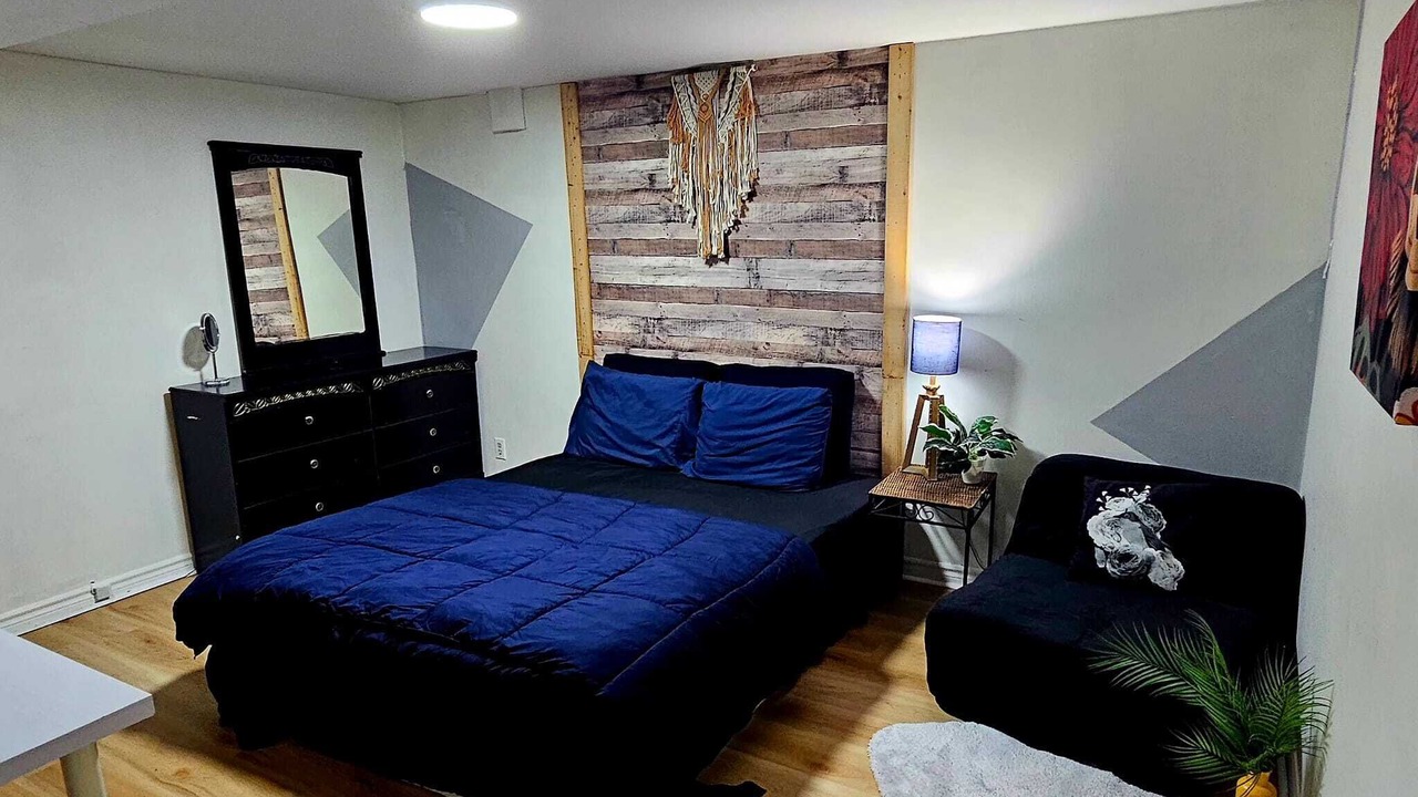 Photo of Bedroom in Mississauga