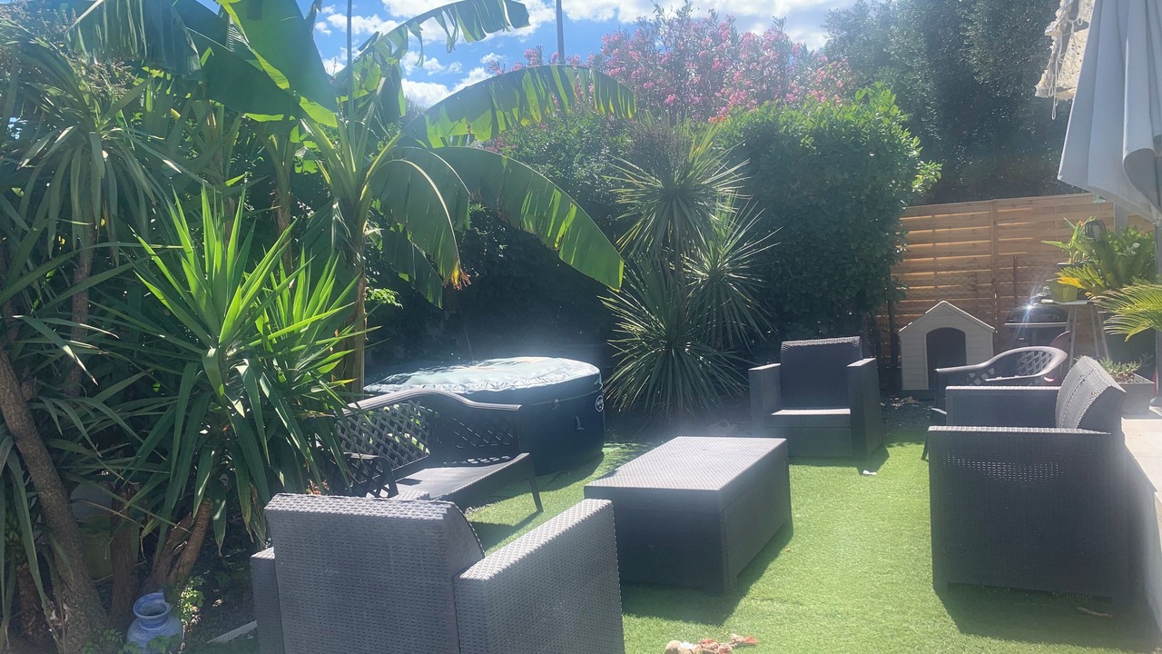 Photo of Patio Balcony in Lunel-Viel