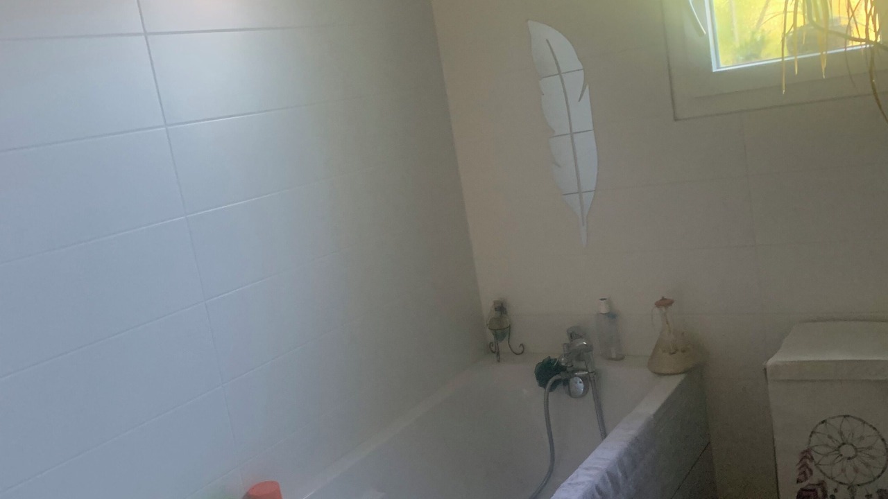 Photo of Bathroom in Lunel-Viel