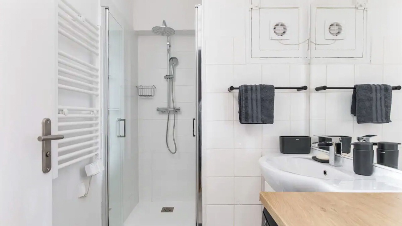 Photo of Bathroom in Toulouse Left Bank