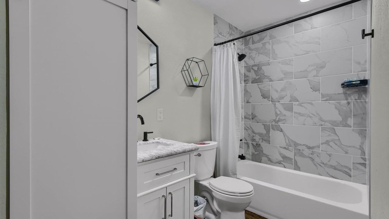 Photo of Bathroom in Whitesboro